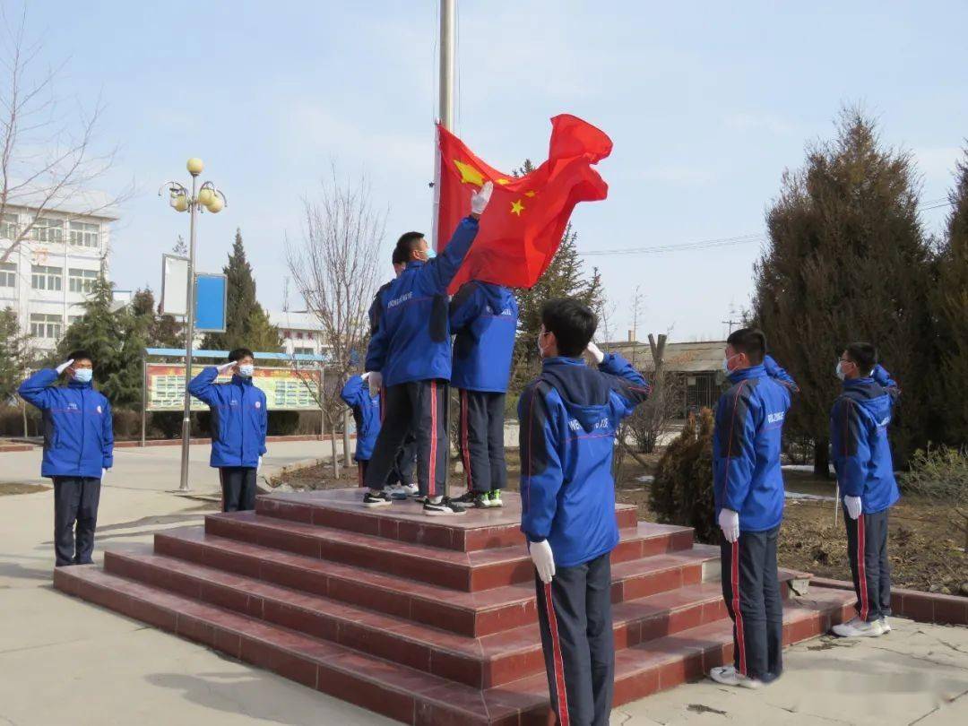 静宁县威戎中学2022届学生十八岁成人礼暨高考百日冲刺誓师大会