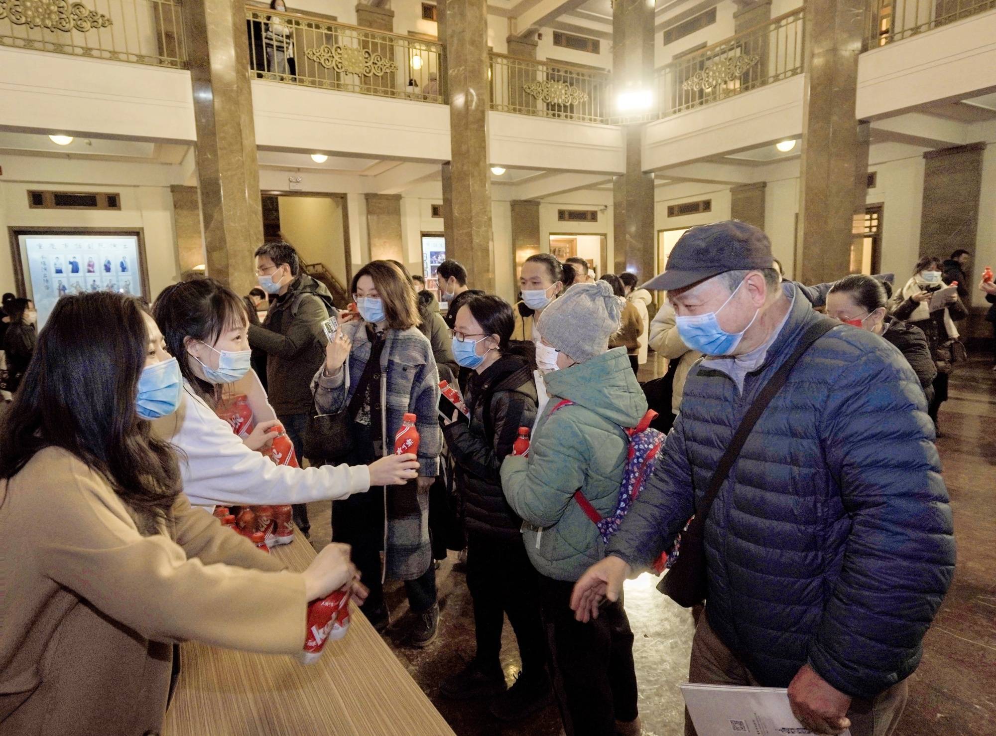 经典|经典话剧《雾重庆》在京火爆开演 一票难求