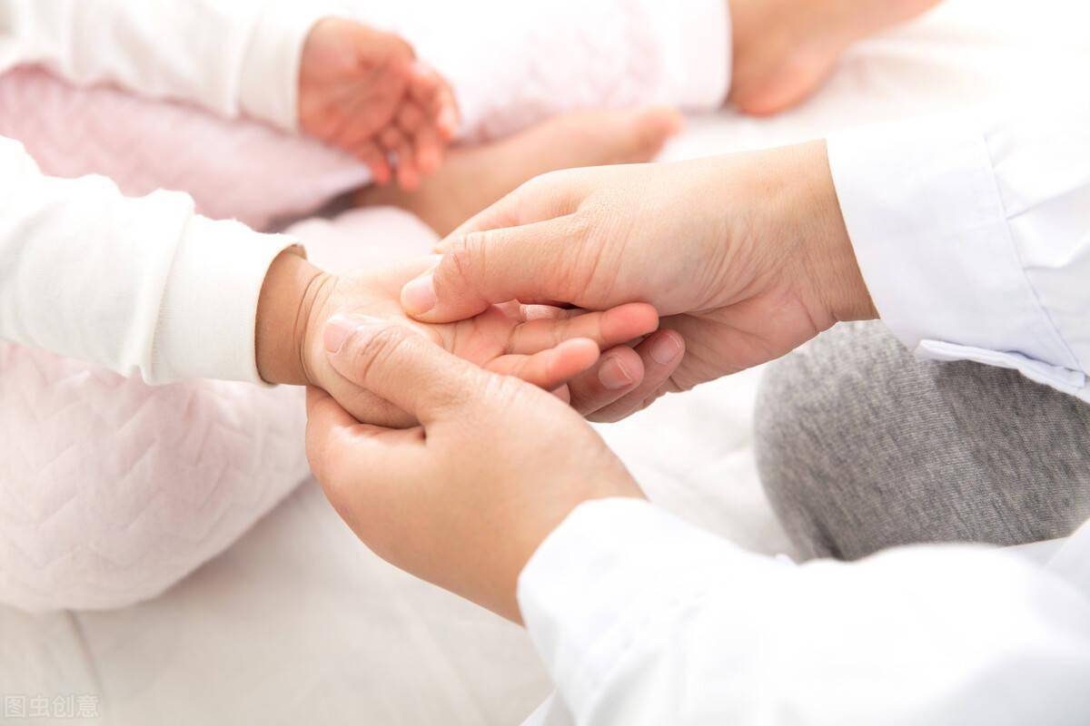 中医儿科孩子患湿疹应该健健脾简单一碗粥专补脾和胃