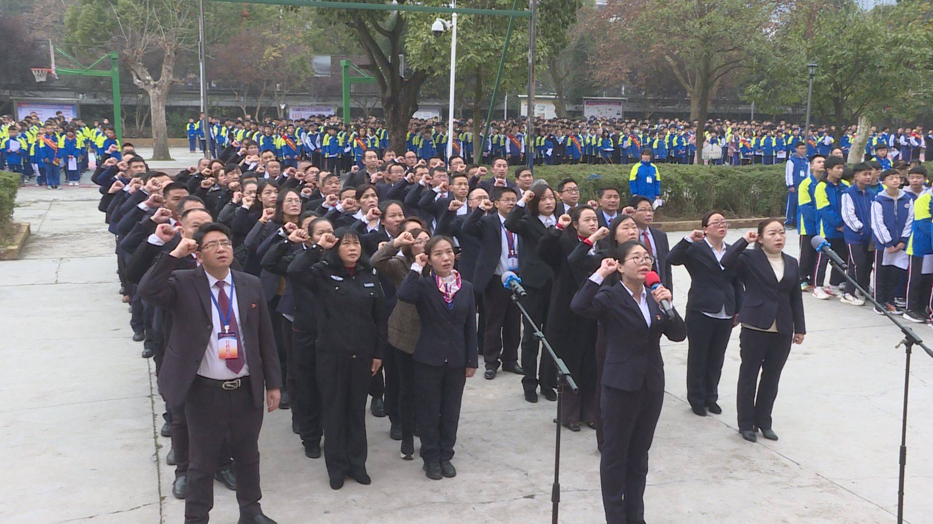 雷山县:各学校形式多样上好开学第一课