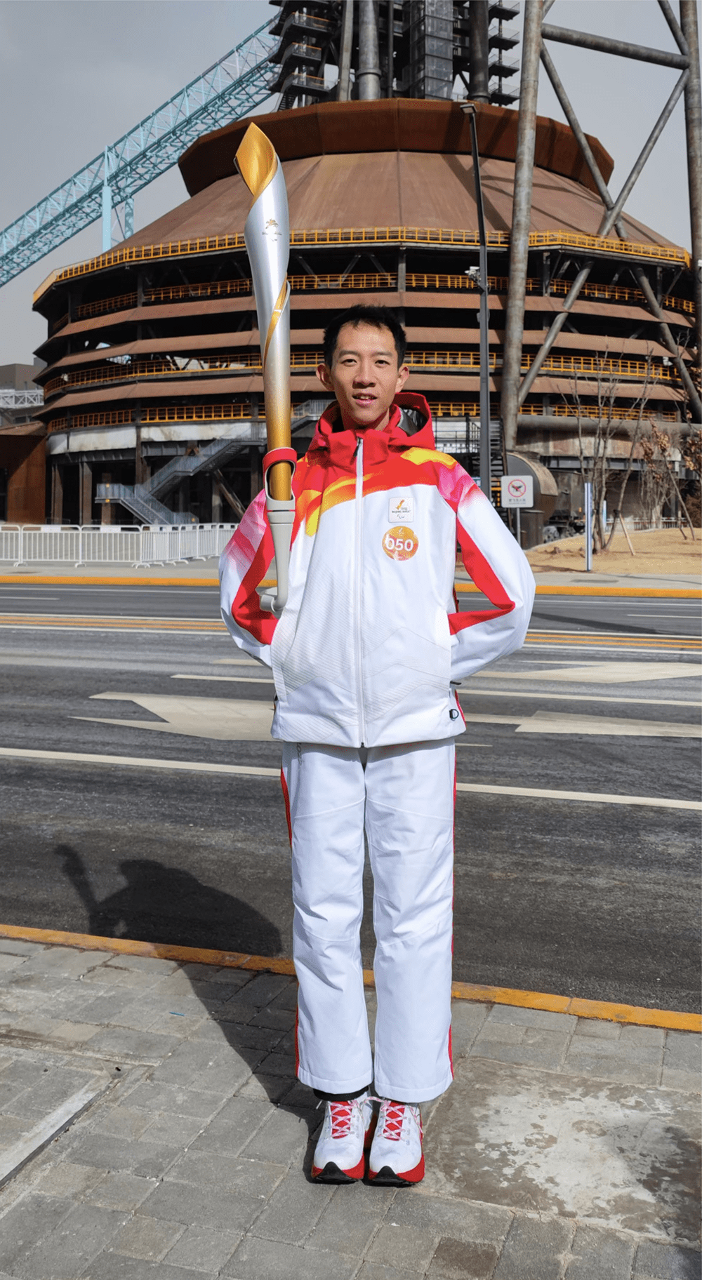 非常难忘的经历无臂男孩彭超成为冬残奥会火炬手