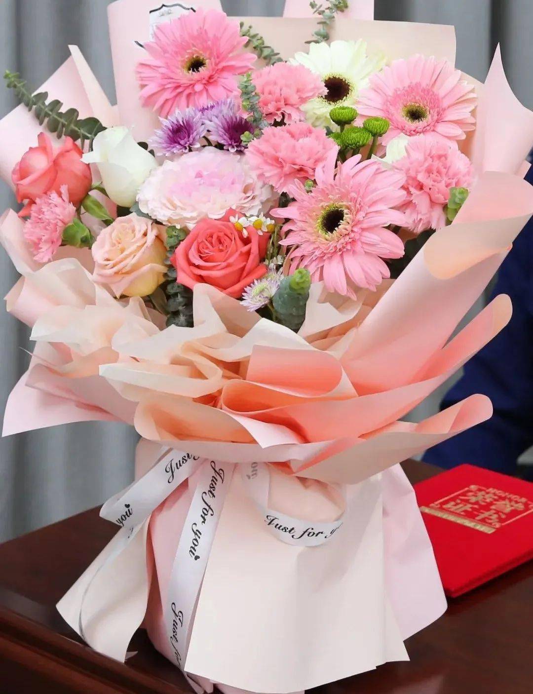 吴忠消防召开"优秀女文员,女家属"表彰大会