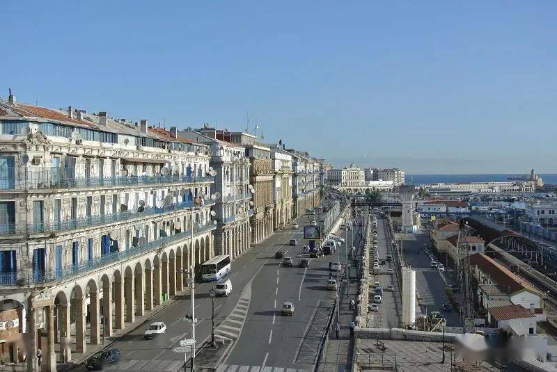 没有历史的城市小引_奥兰_西班牙_大街