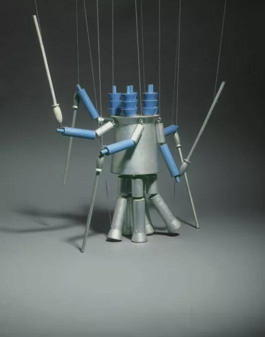 展览|欧姬芙、布尔乔亚……看这些女艺术家的一系列大展