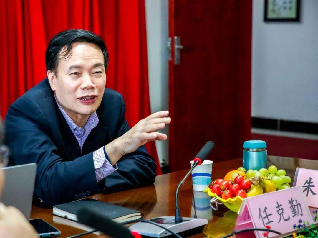 展女性时代风采促学校和谐发展三八妇女节主题茶话会