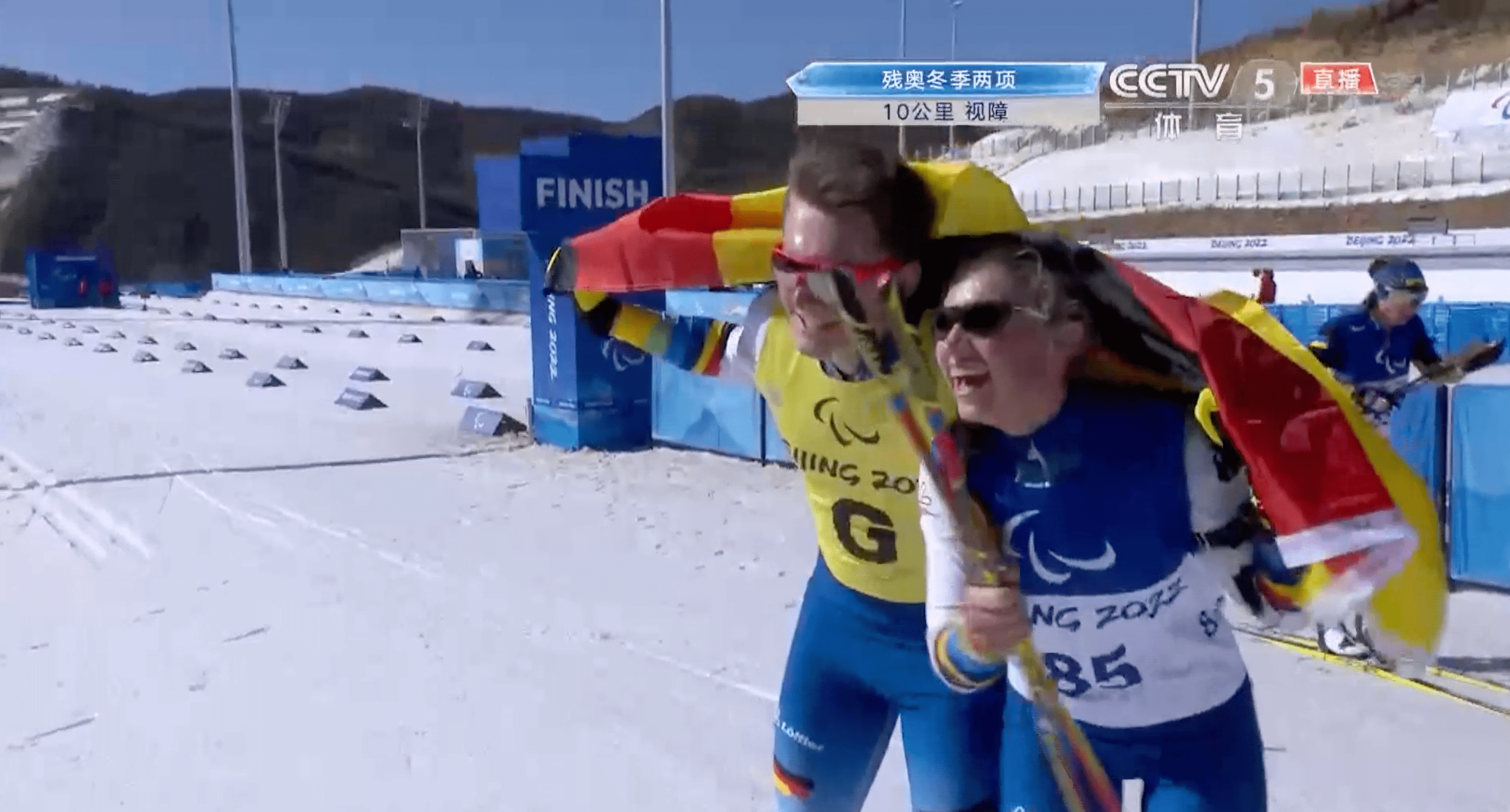 女子|德国选手获得冬季两项女子10公里（视力障碍组）金牌