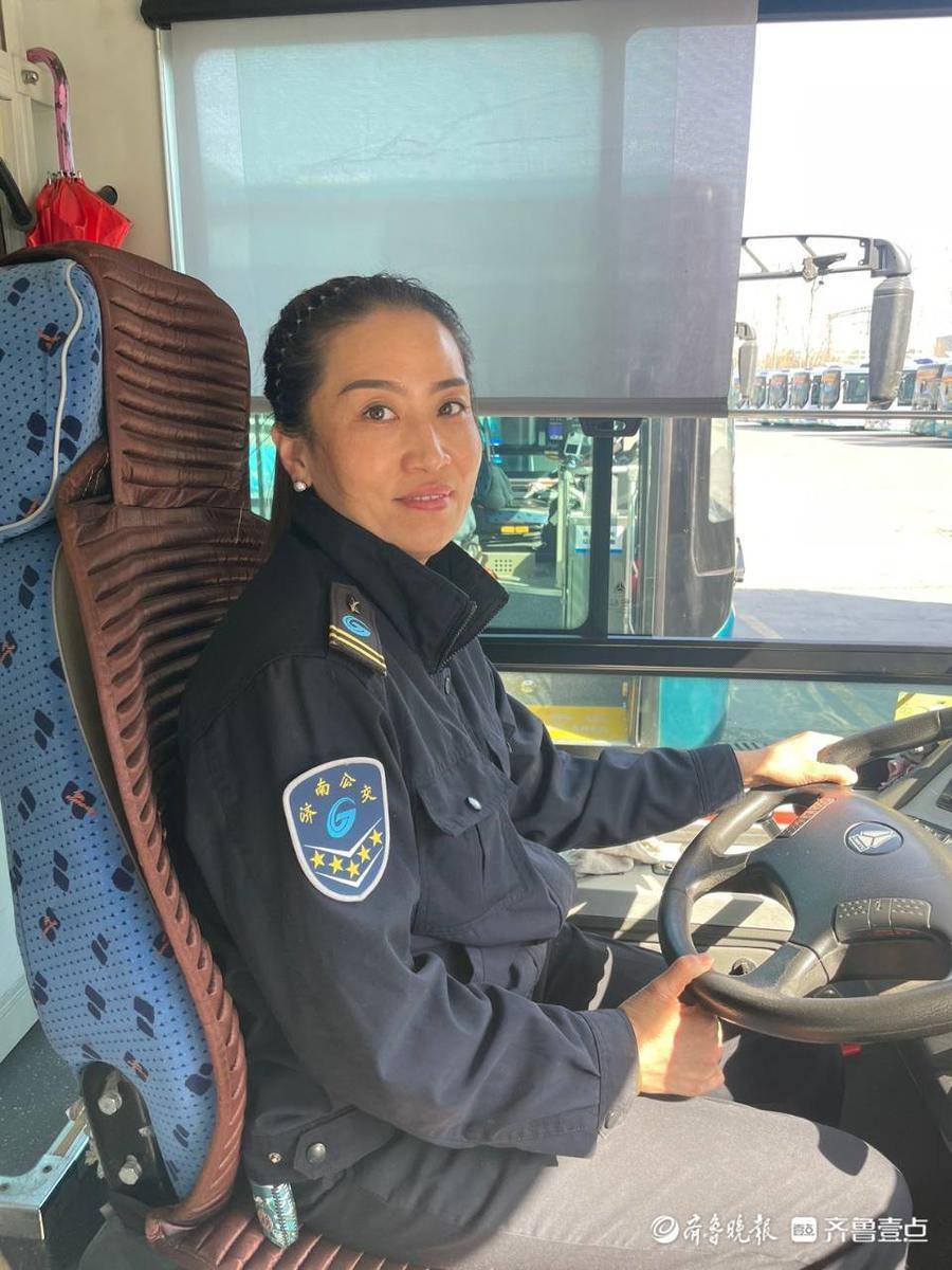 情报站女神节致敬济南女司机十米车厢是我的第二个家