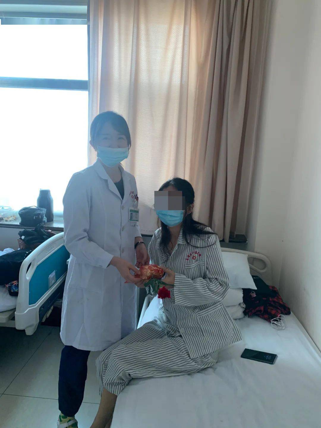 病房|【三八节特辑】医患共庆芬芳女人节