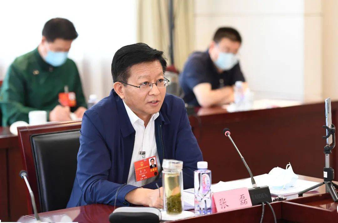 全国人大代表张磊积极服务和融入国家新发展格局推动内蒙古经济社会高