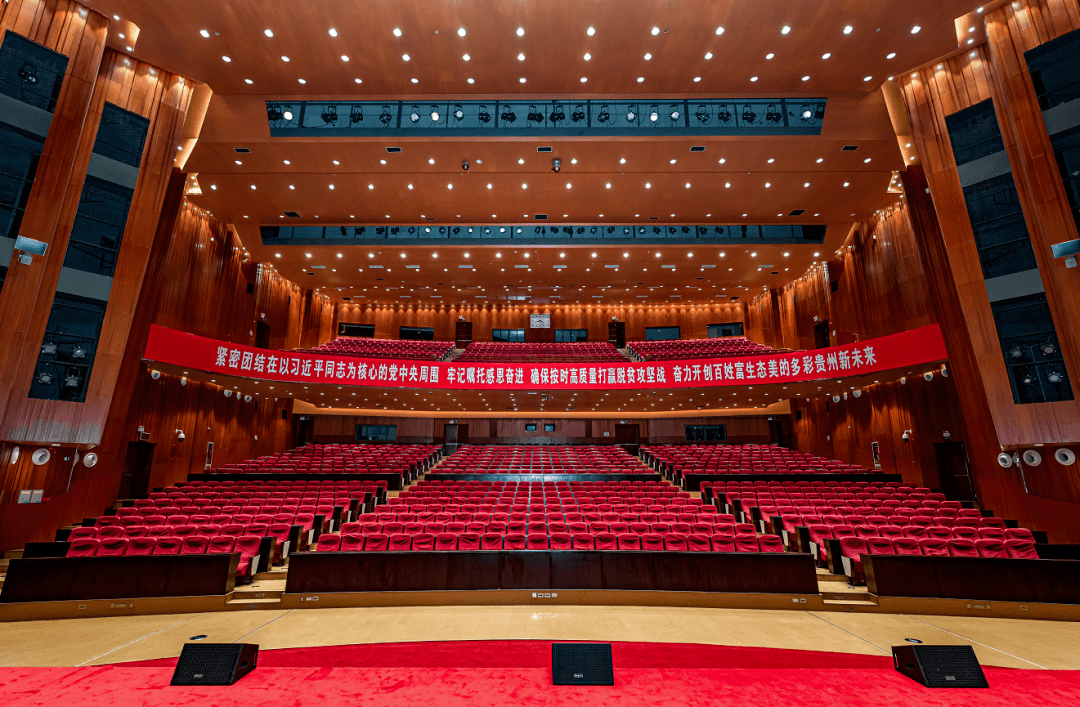 终于等到艾莎公主要来贵阳啦沉浸式亲密互动赶紧带娃去打卡