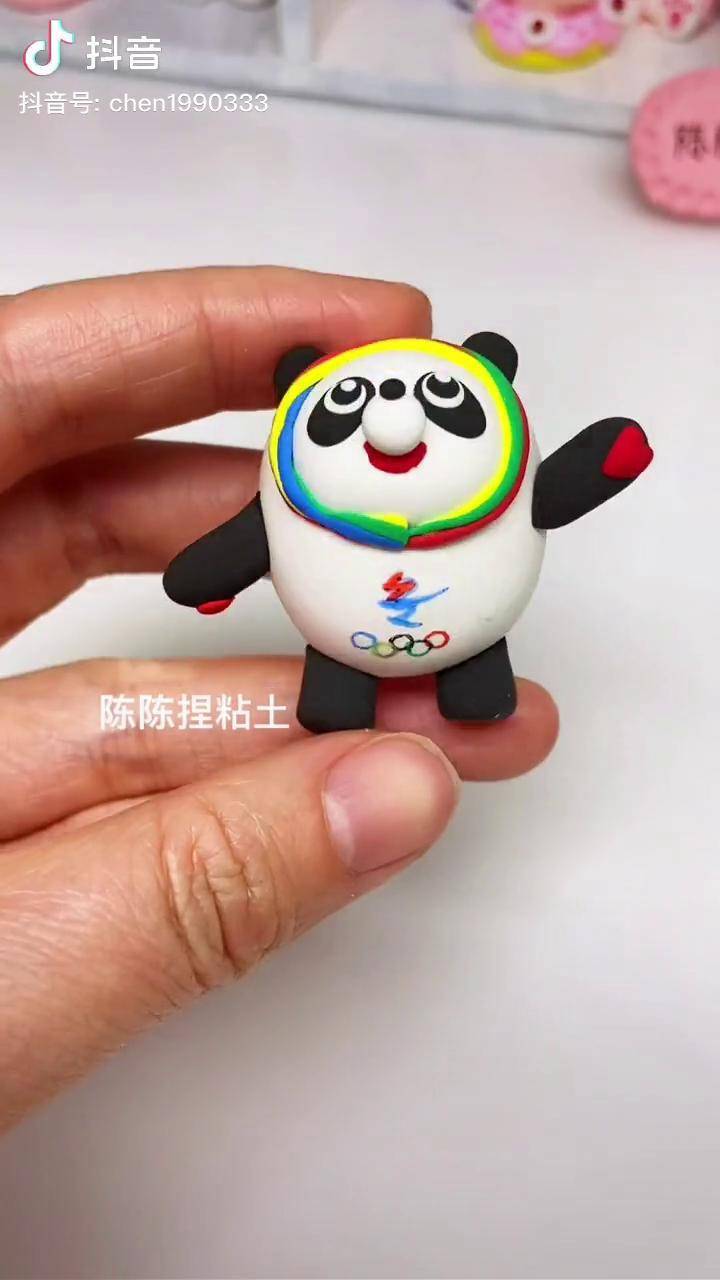 2022冬奥会吉祥物彩泥图片