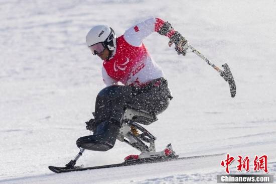 成绩|残奥高山滑雪男子大回转-坐姿决赛举行