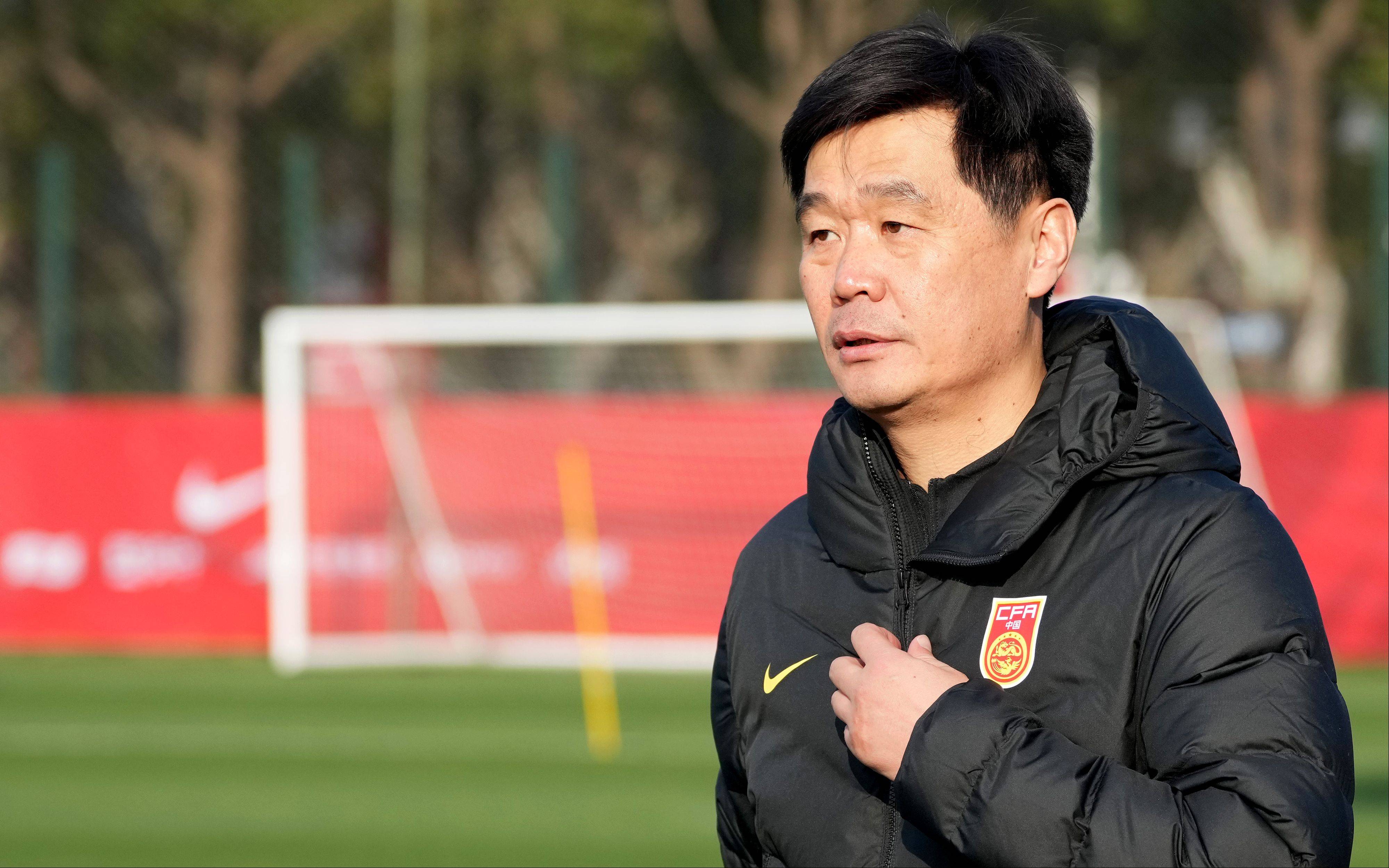 4名入籍球员恐将缺席12强赛 李霄鹏强调 谁能拼谁上 国足 迪拜 比赛