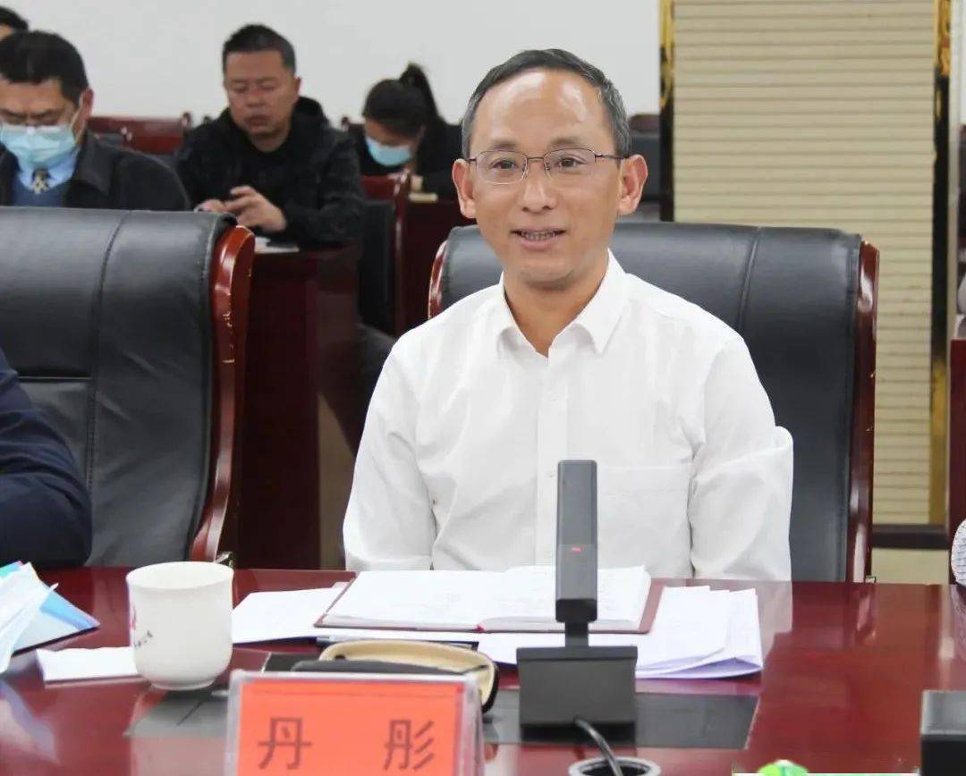 省卫生健康委主任孙发率队到毕节市威宁县大方县调研