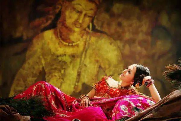 妇女为什么说印度纱丽是世界上最美的衣服？附17条印度冷知识