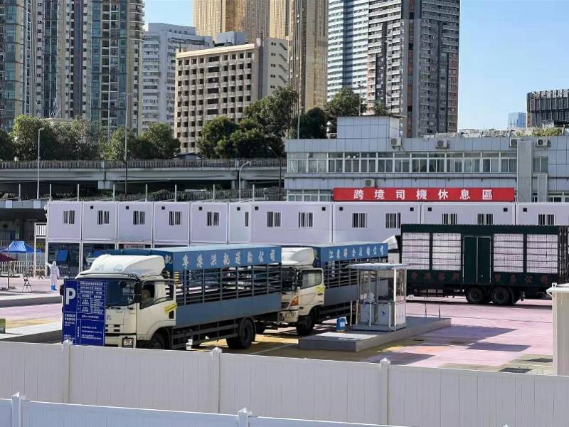 日均单向接驳1235车次实地探访文锦渡口岸接驳点