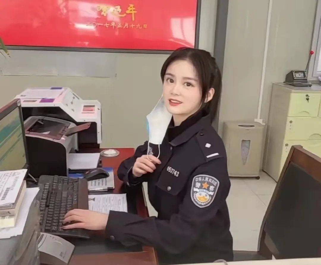 奖(10名)西安市交警支队新城大队 蒋玮,李景怡陕西太白文艺出版社有限