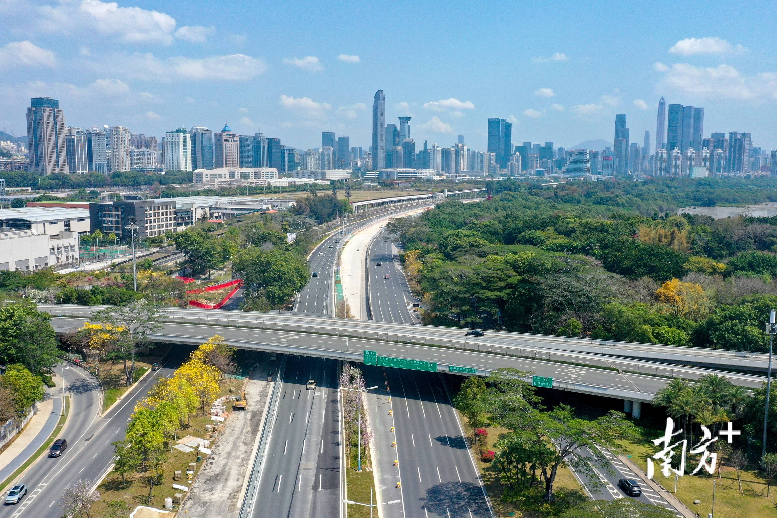 滨河大道. 南方  朱洪波 拍摄锦绣中华.