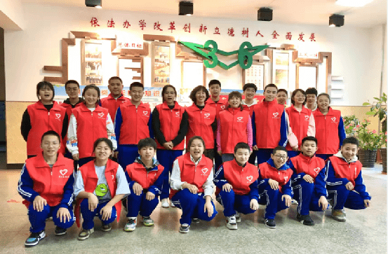 劳动最光荣 第三十六中学22年 学雷锋 青年志愿活动 服务 我校 社会