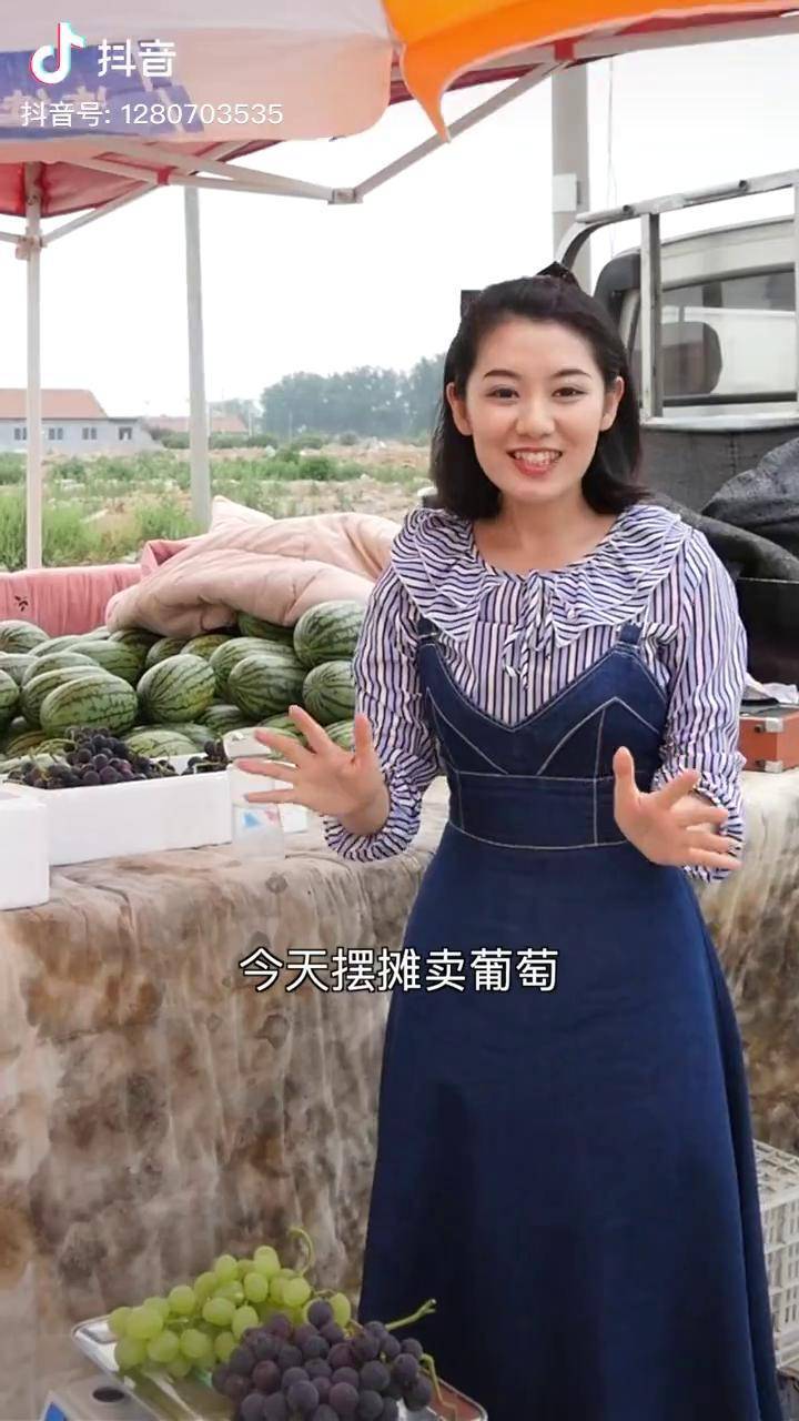 再推荐侯镇葡萄后边固堤西瓜超级好吃地摊经济寿光寿光侯镇盆栽