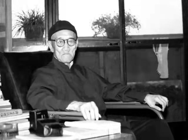 站在大师的肩膀上前行大师136集75位大师的传奇一生都在这里了