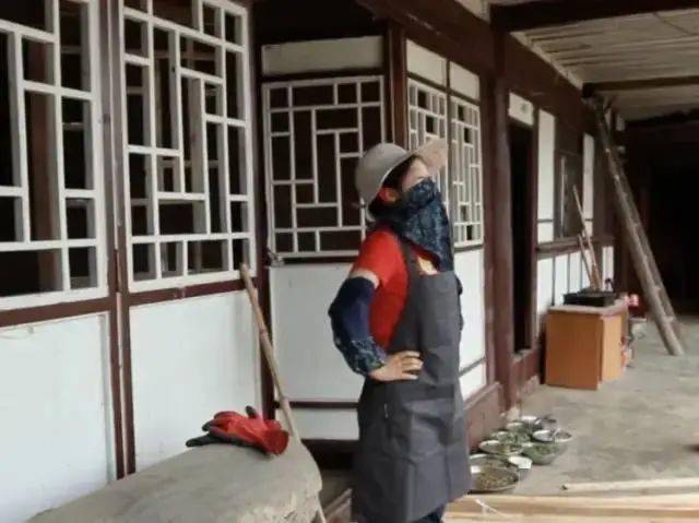 阿莫莎|这90后姑娘火了！花2年时间爆改乡下破屋，将宫崎骏的动漫世界变成现实，网友：神还原！