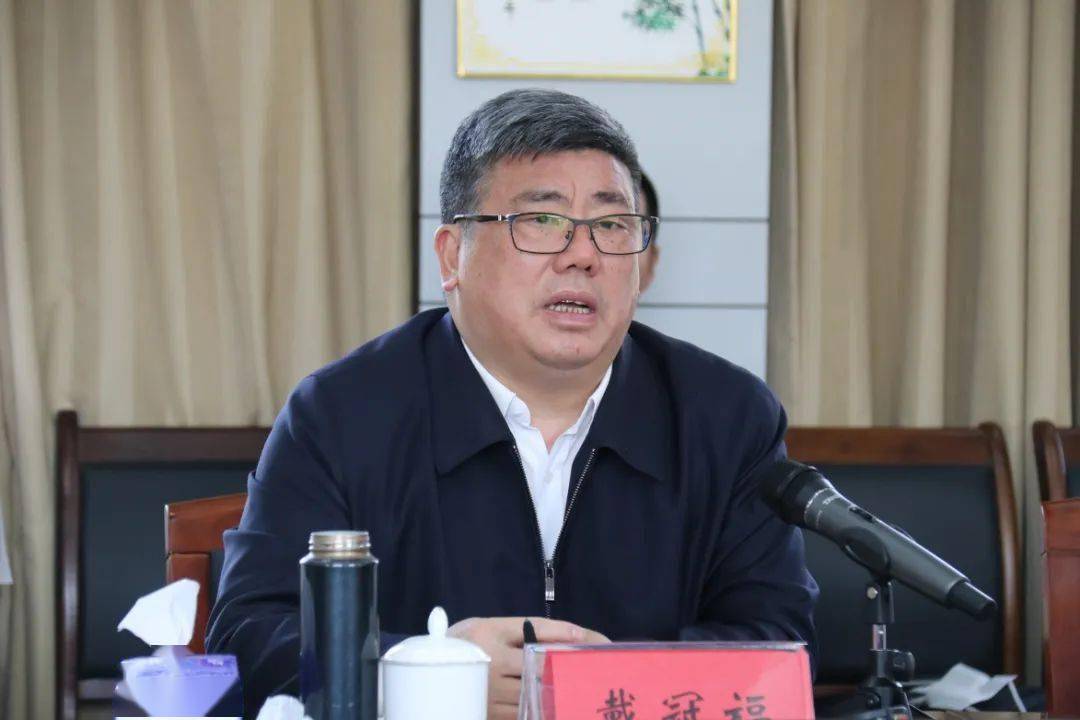 黄人川局长到路桥中学调研指导校园疫情防控等工作