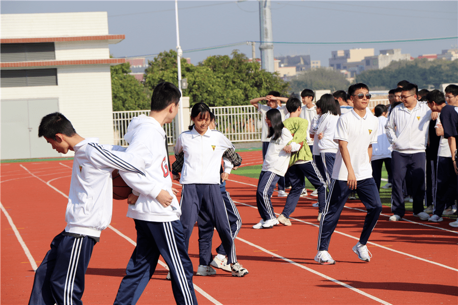 潮南砺青中学图片