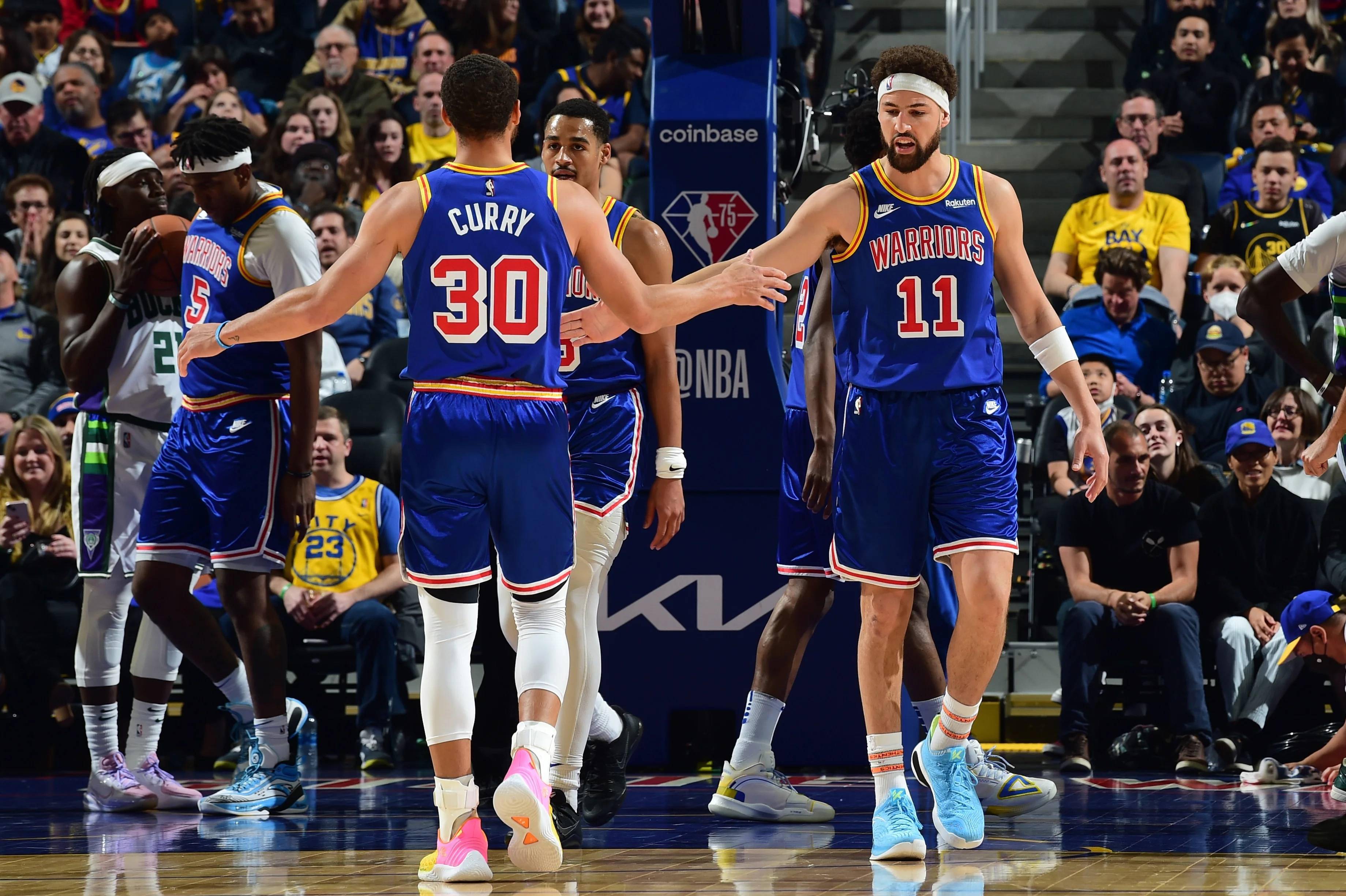 名记曝库里因脚趾扭伤缺席3周,常规赛恐难归队_比赛_勇士队_斯玛特