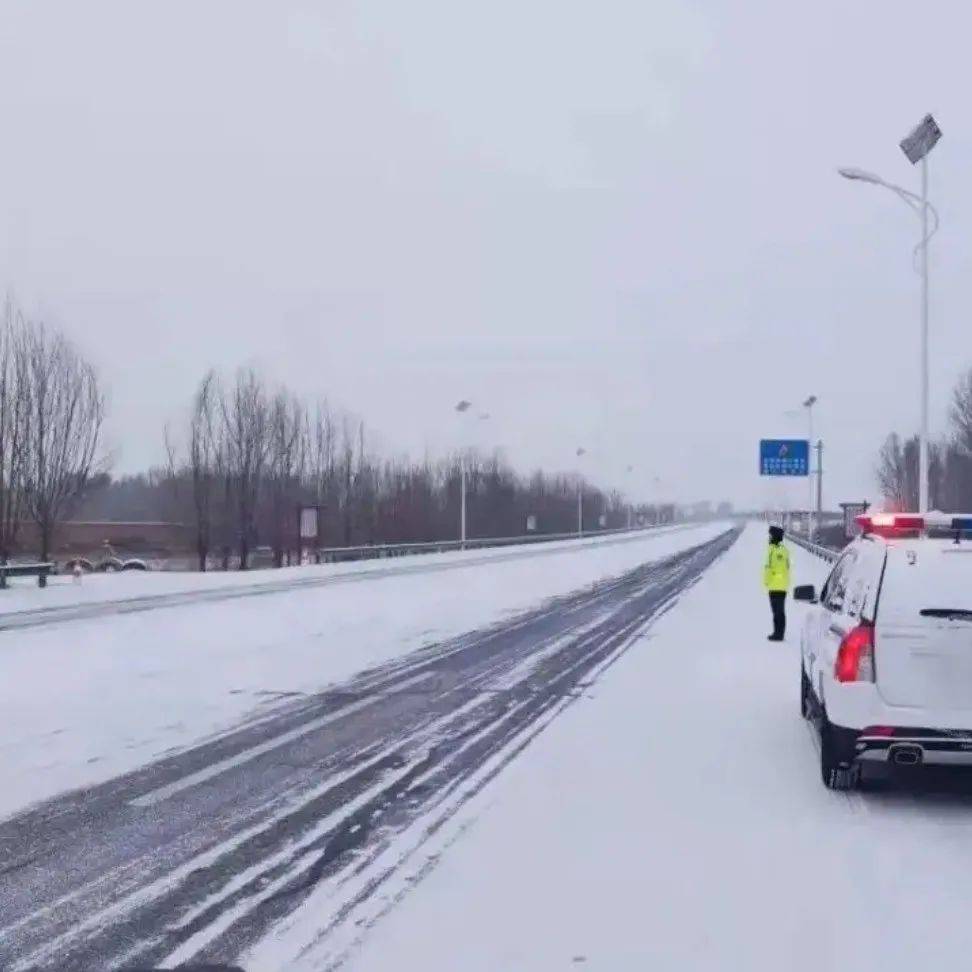 赤峰地区高速因降雪全线交通管制_丹锡_大广高速_主线