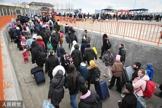 外媒爆料：欧洲接收300万乌克兰难民，美国只接收了7个