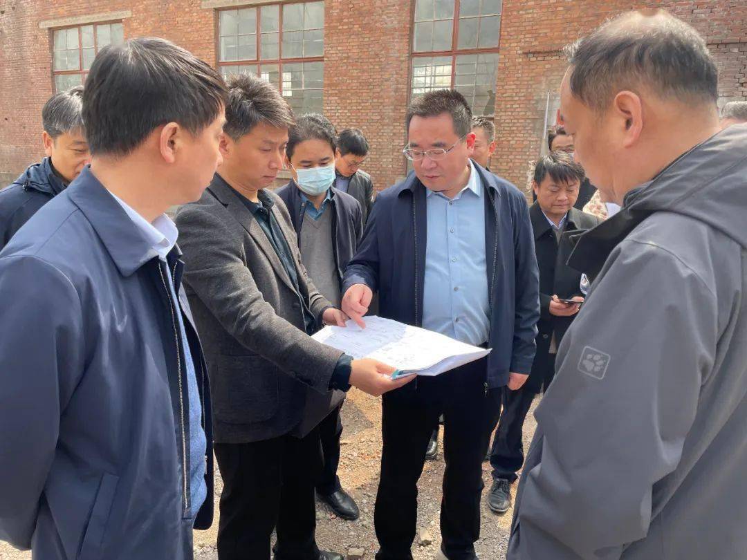 项目为王区委书记陈功到巨龙双碳智慧岛创新社区调研