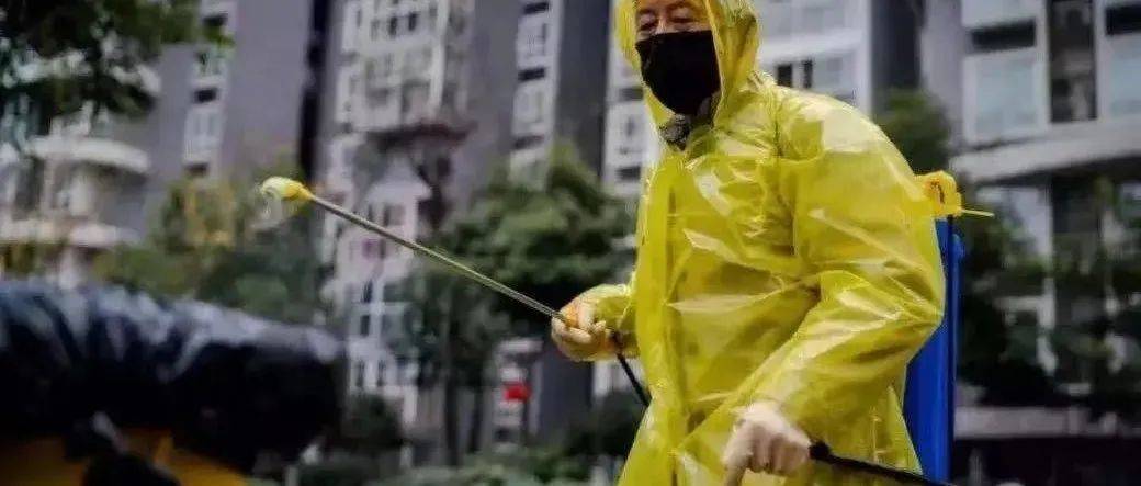 疫情期间，业主及时缴纳物业费，既是支持物业，也是关爱自己！_小区_守护_战争