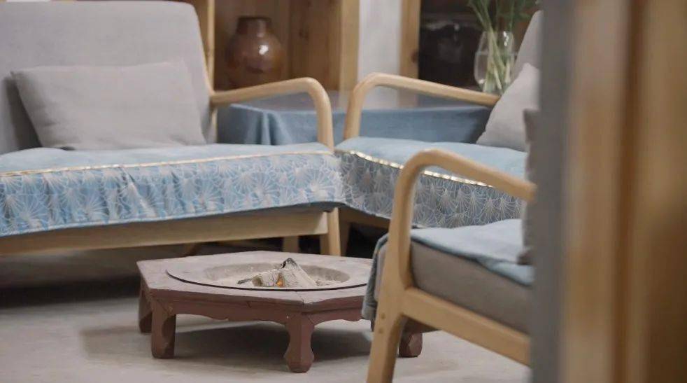 归柳村一个女教师贷款造3层别墅：室内建游乐场，专宠学生