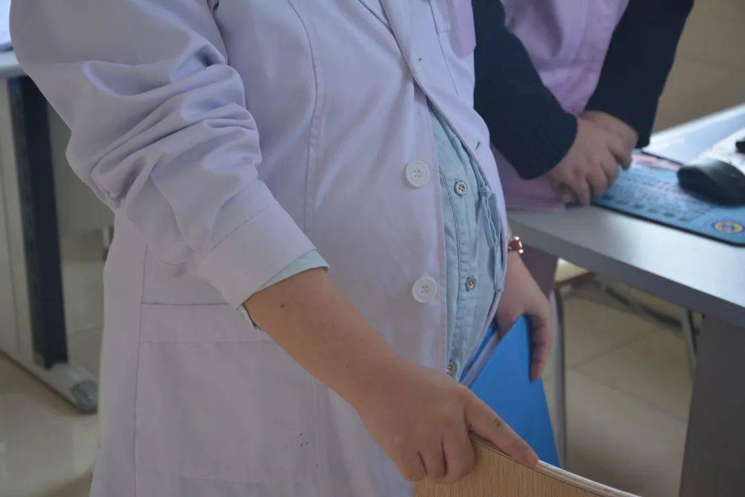 宁津县中医院默默坚守的孕妈郝秋平