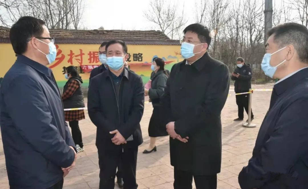 3月18日,鄄城县委书记孙伟对全县全员核酸检测工作进行实地调研,强调