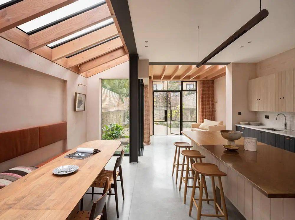 来自老房子看腻了？英国版《梦想改造家》劝你「别搬走，改造看看」