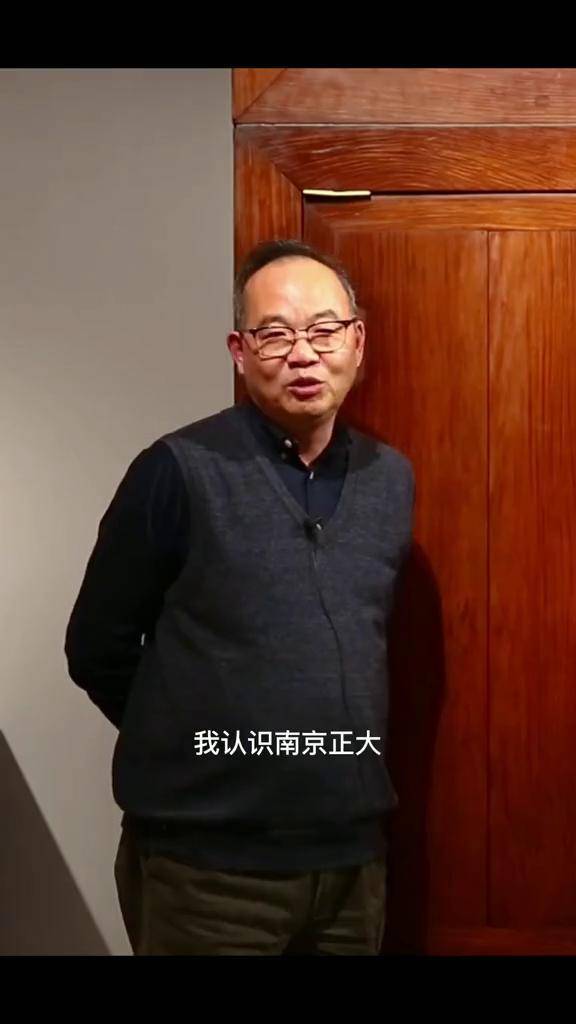 中国紫檀文化研究会会长周默老师