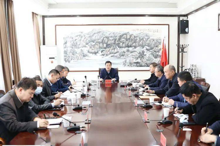 3月21日,县委书记连树斌主持召开平顺县财税工作座谈会.