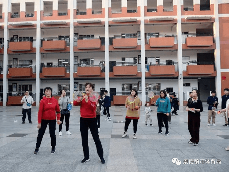 我市"柔力球进校园"活动走进五中_运动_景德镇_教体局