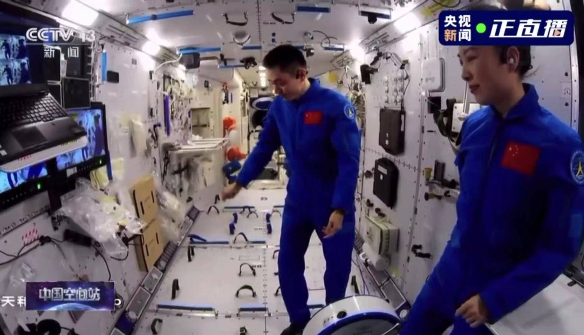 地面上静置就行的“水油分离”,在太空居然需要“人肉离心机”?“天宫课堂”演示神奇一幕_王亚平_同学_密度