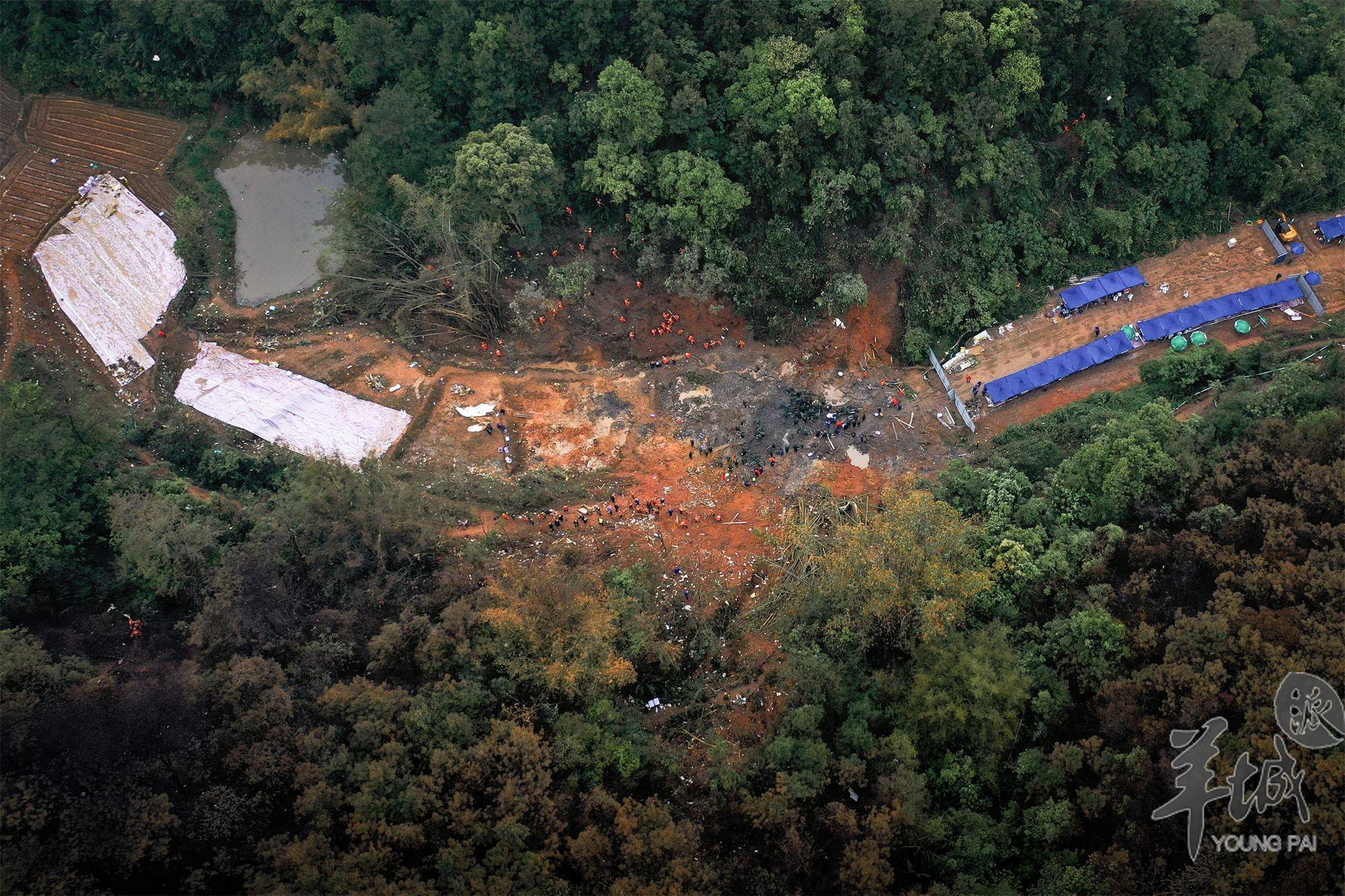 321东航坠机事件图片
