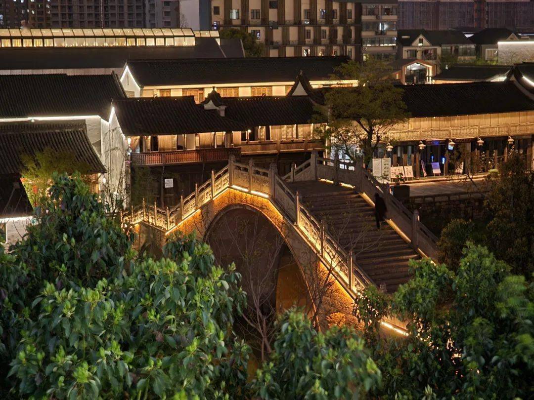 9699元的三星S22 Ultra，还会是今年的安卓机皇吗？