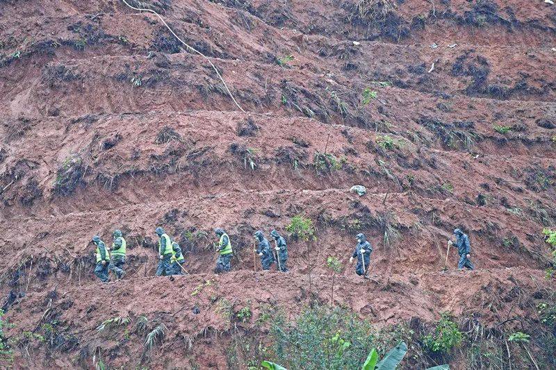 刚刚！坠机核心搜索区发现新橙色碎片！第二部黑匣子暂未找到