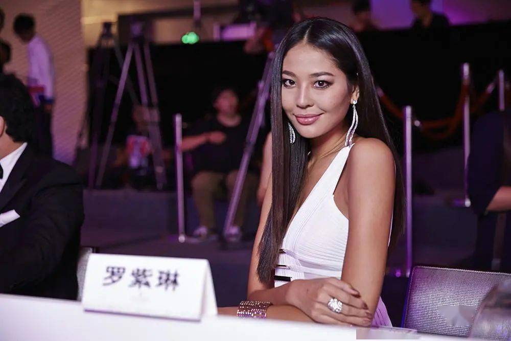 罗紫琳_洛宁_发展