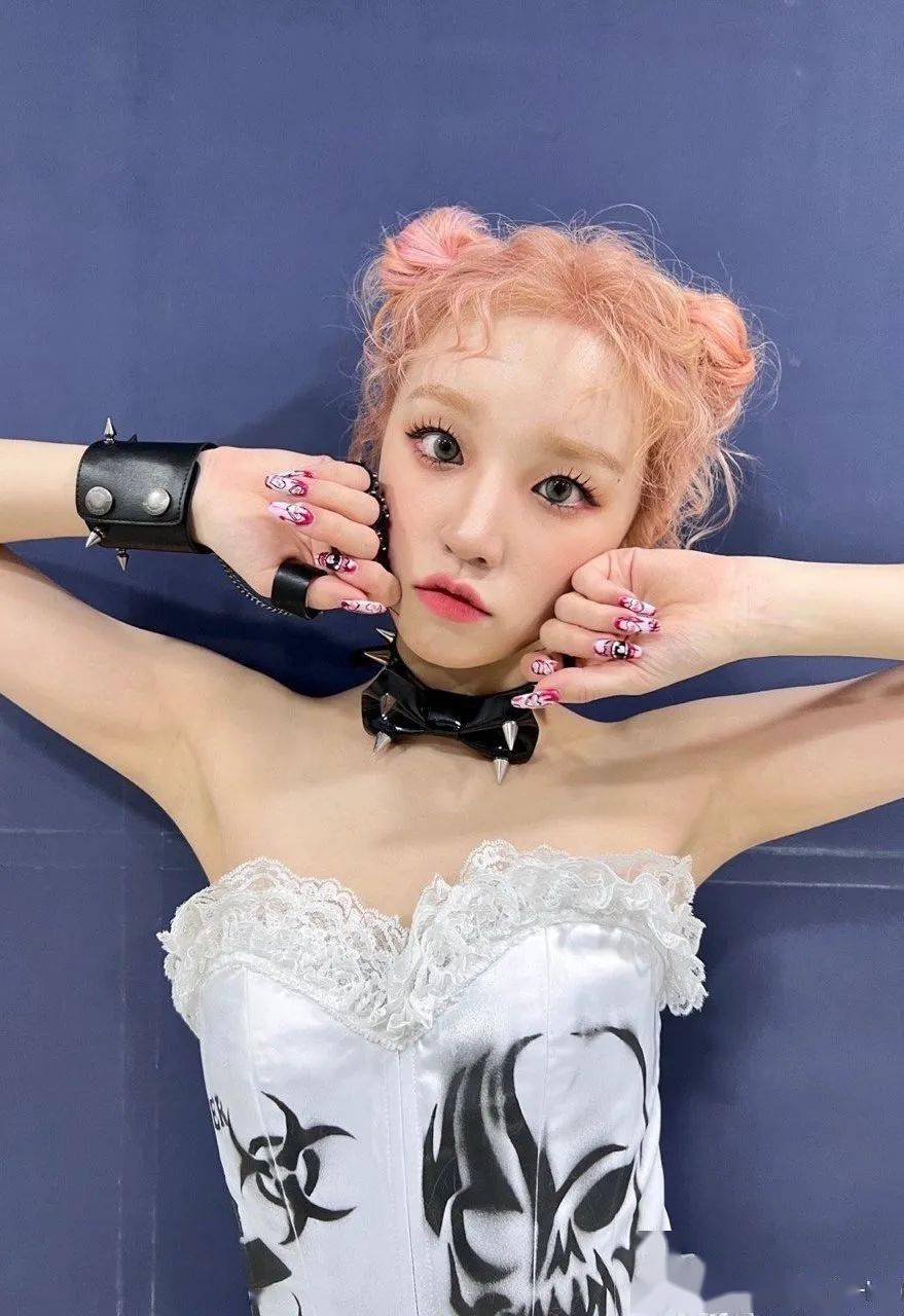 扒一扒女明星们最爱的美甲~快来get同款!