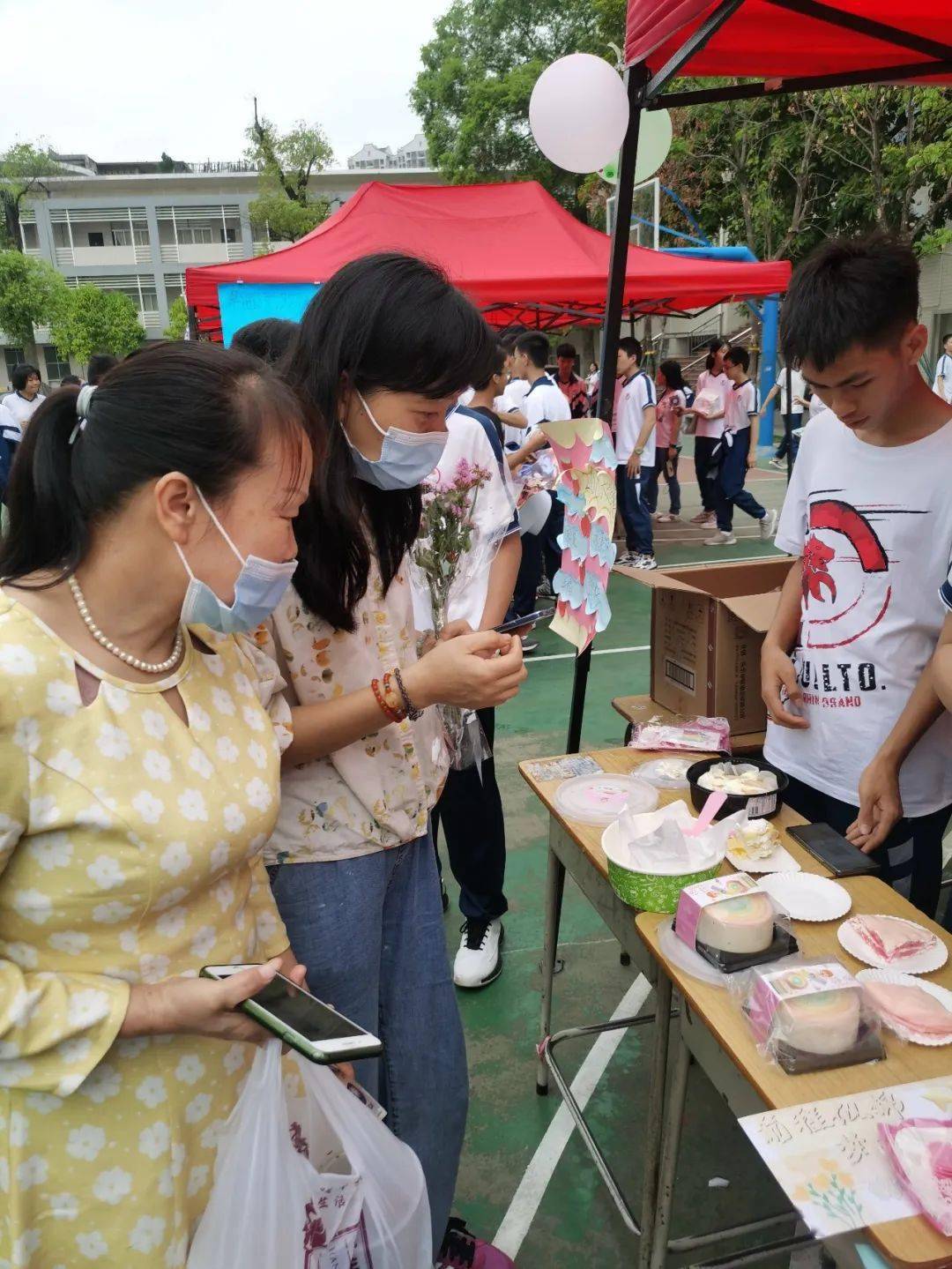 —禅城实验高中爱心一元捐暨校园文创爱心义卖活动