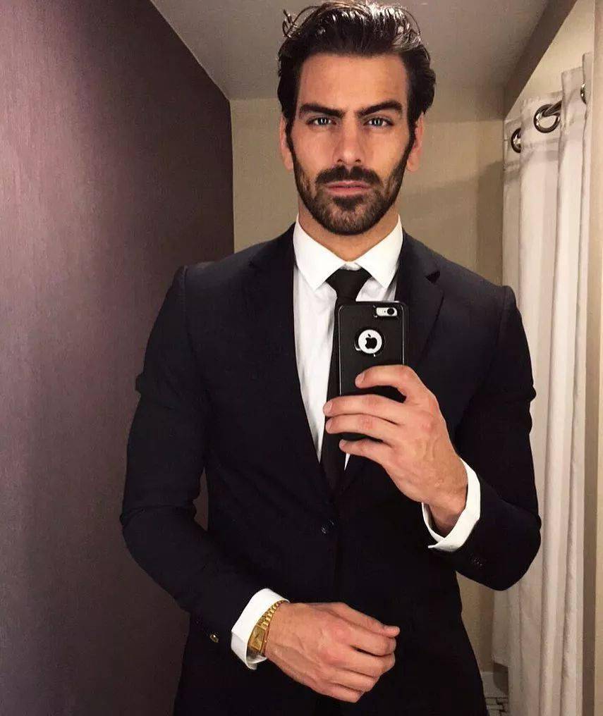 聋哑人聋哑人超模 Nyle DiMarco 遗憾未获得奥斯卡！