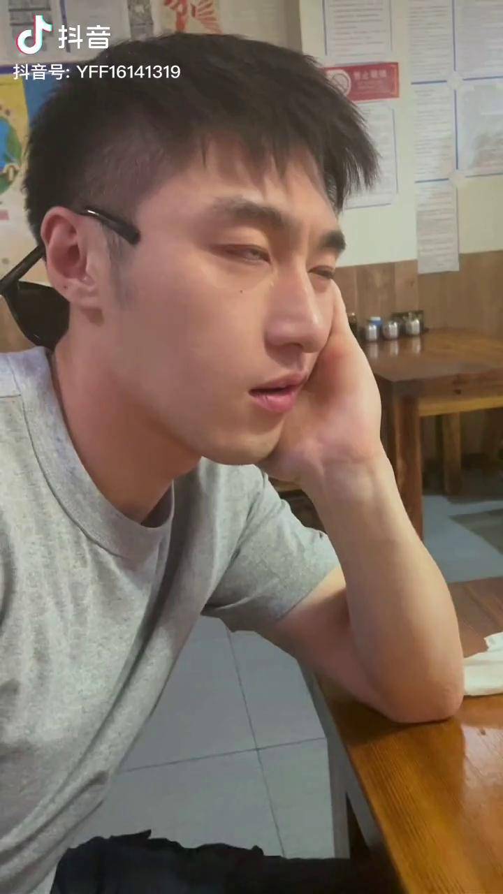 你渴不渴69日常森爸的日常福福的日常袁福福森森的日常