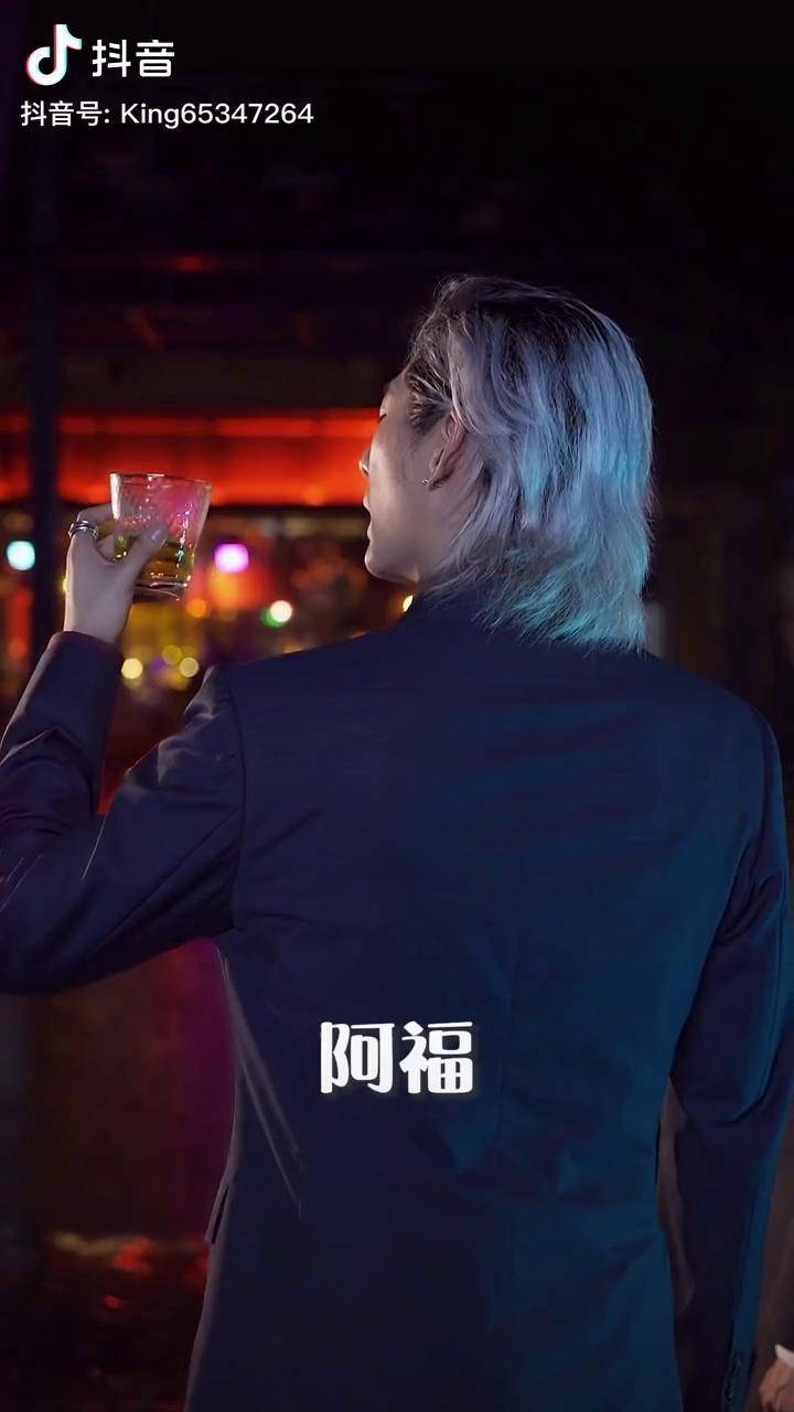 躲得过成龙和小玉却躲不过醒醒吧张律成龙历险记瓦龙